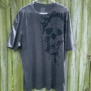 APT.9,grey tee,skull